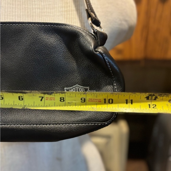 Harley-Davidson Classic Black Shoulder Bag - Picture 3 of 6